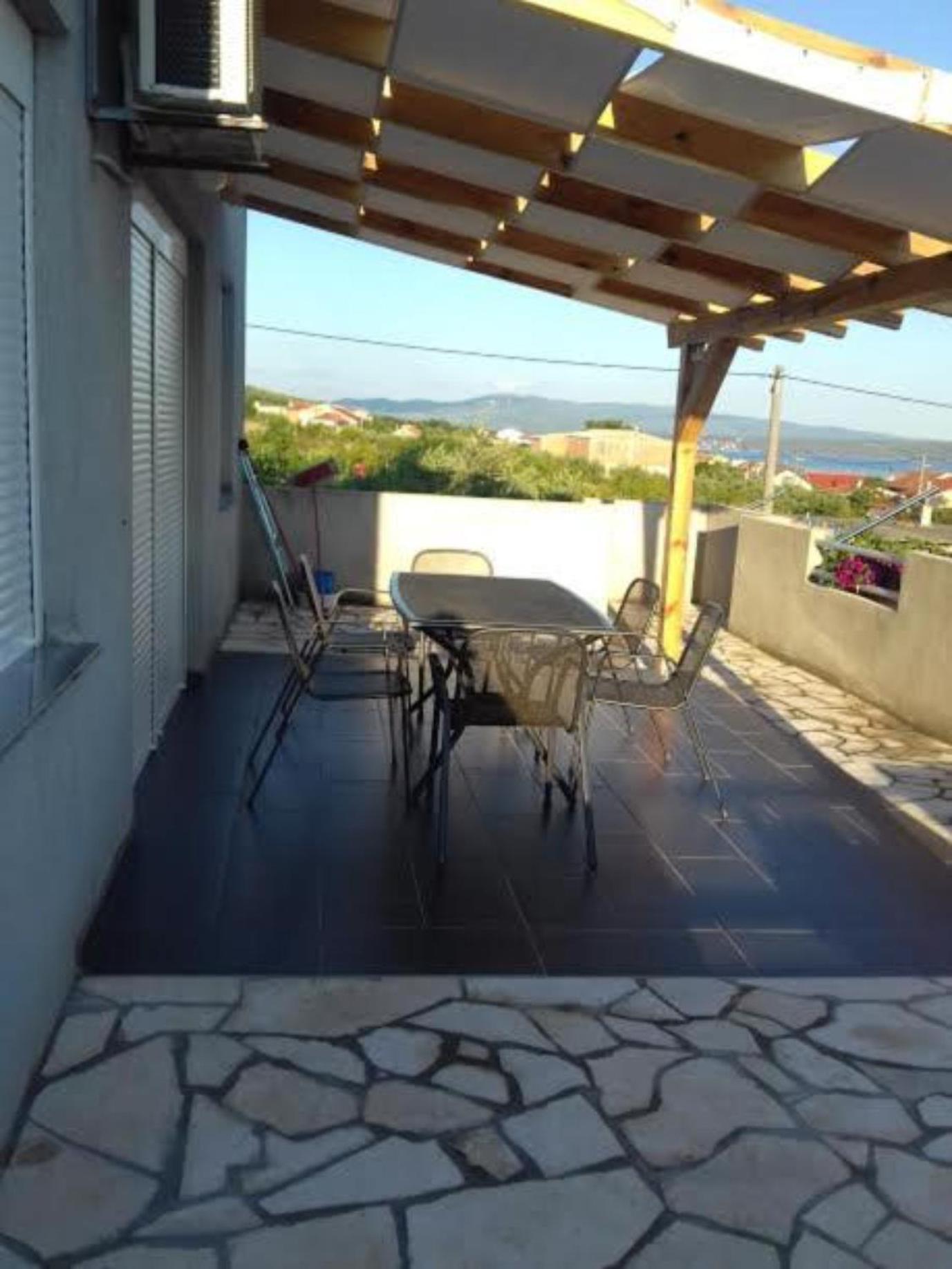 Veliki Apartman Petra Posedarje Exterior photo